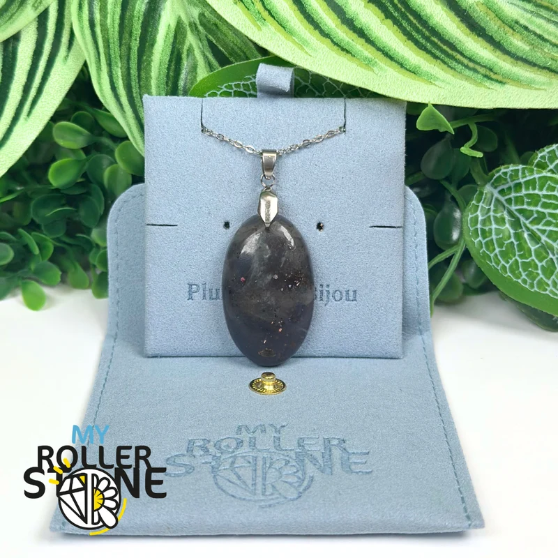 Colgante de iolita y piedra solar (perforado)
