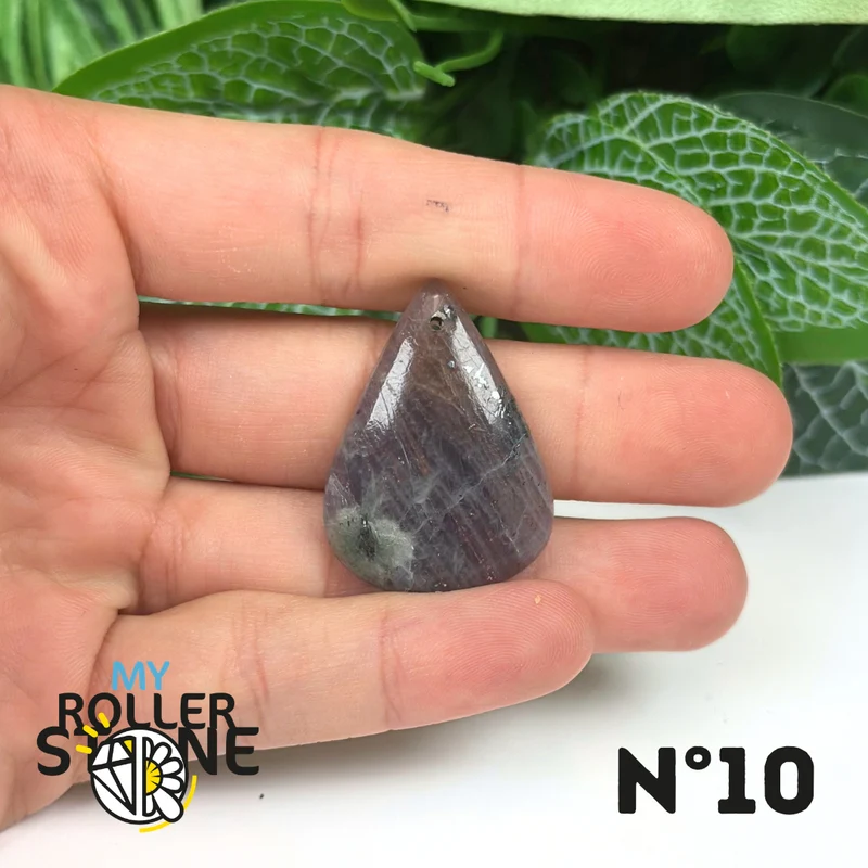 Colgante de iolita y piedra solar (perforado)