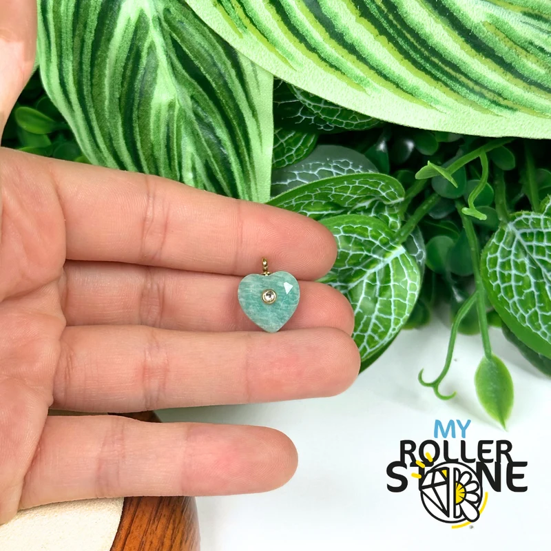 Colgante de corazón facetado con amazonita, ojo de tigre y amatista – Acero inoxidable 304 chapado en oro