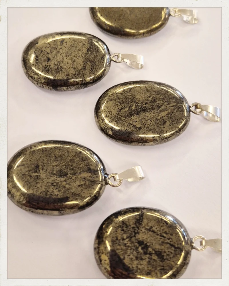 Colgante de pirita y plata