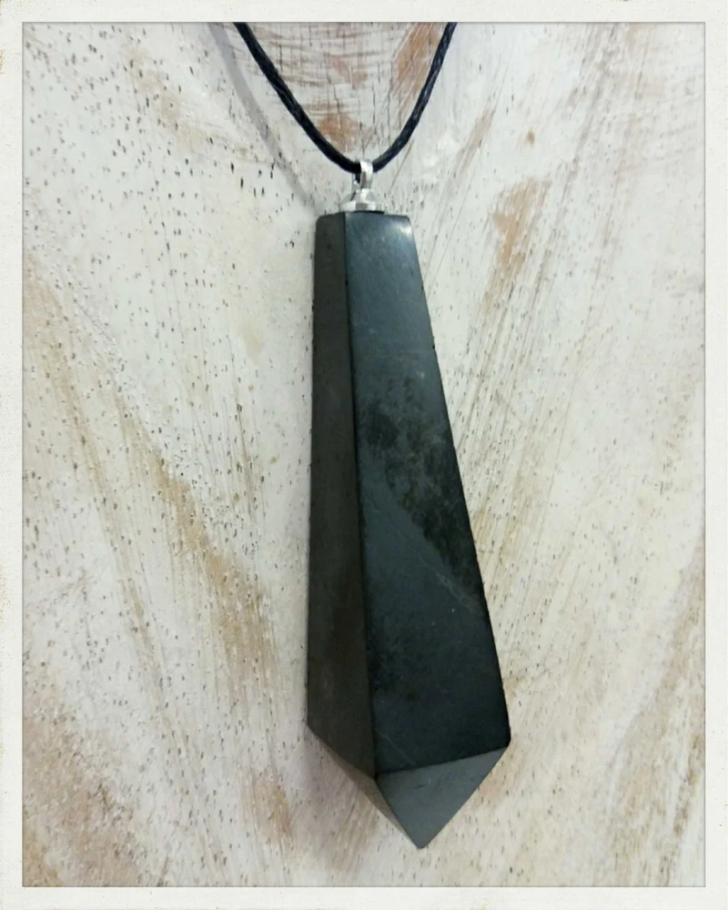 Colgante péndulo de shungit