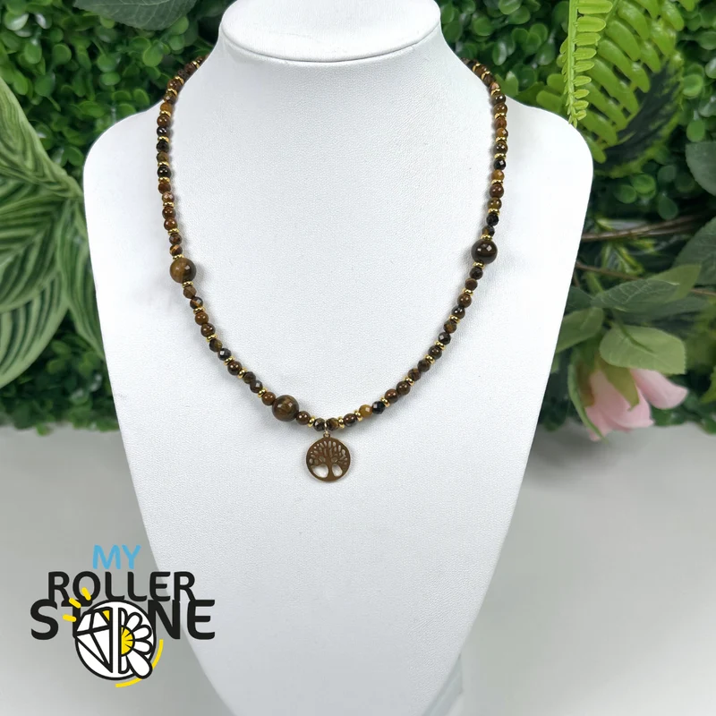 Collar Árbol de la Vida en ojo de tigre natural y acero inoxidable 304 chapado en oro.