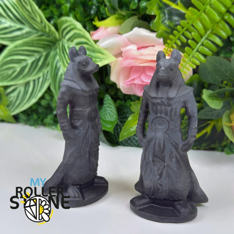 Anubis en obsidiana negra