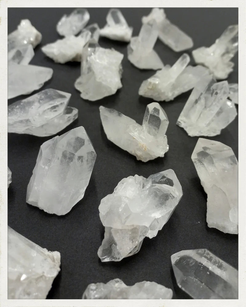 Drusa de cuarzo cristal de roca pequeña