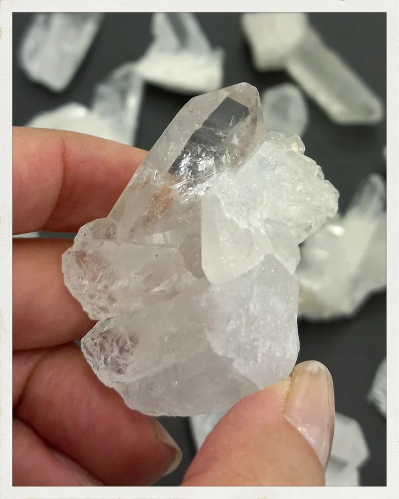 Drusa de cuarzo cristal de roca pequeña
