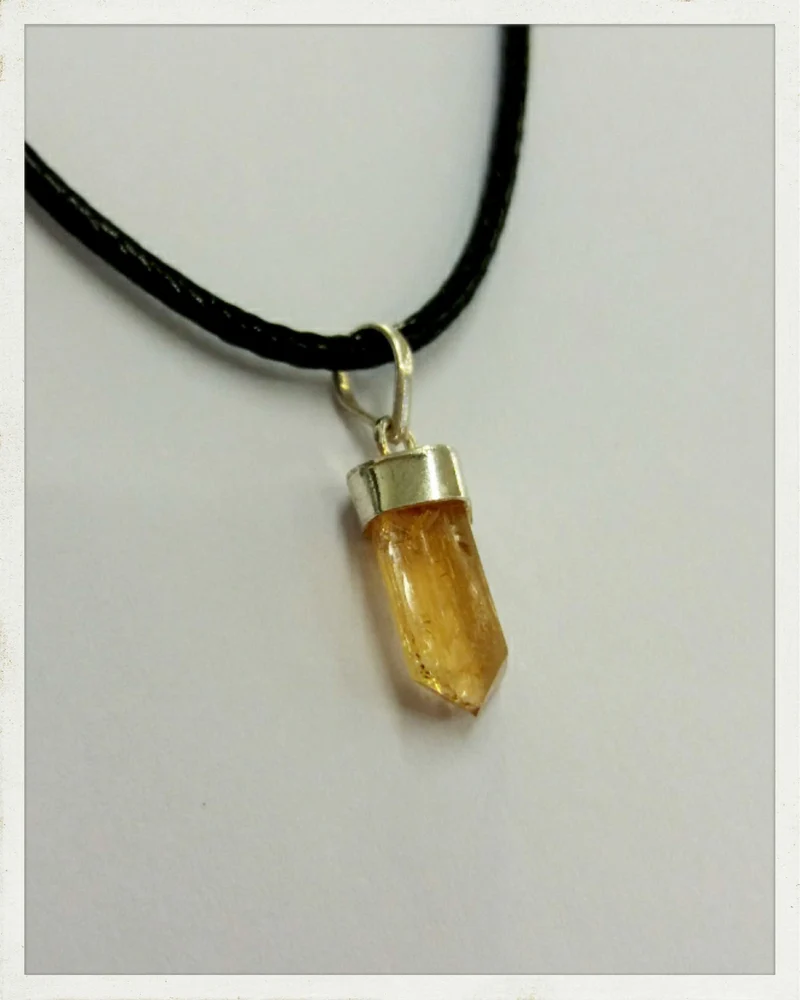Colgante de topacio imperial y plata