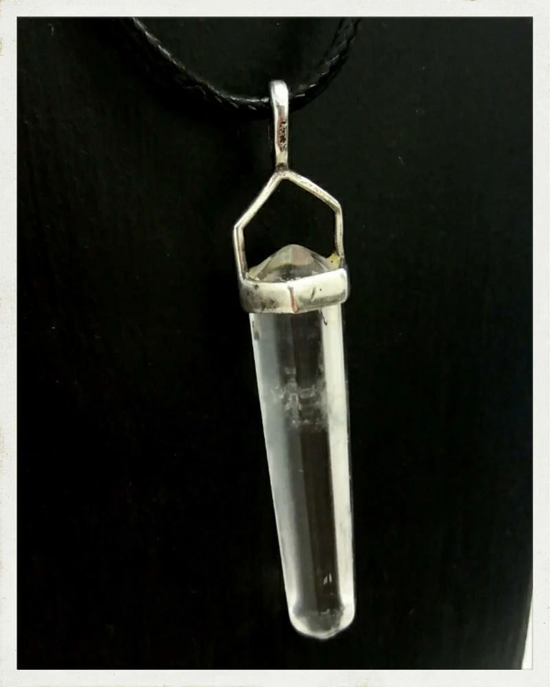 Colgante de cuarzo cristal de roca (punta)