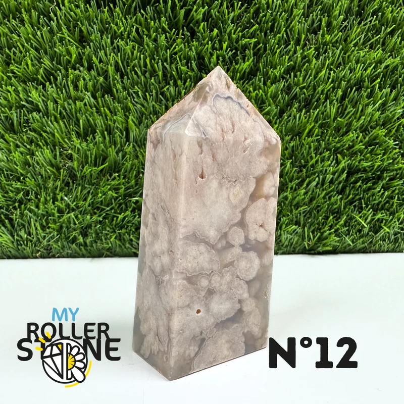 Piedra puntiaguda rectangular con flor de ágata