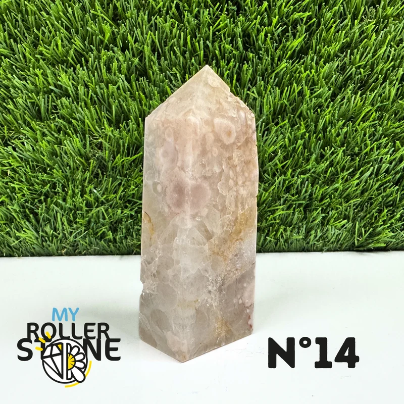 Piedra puntiaguda rectangular con flor de ágata