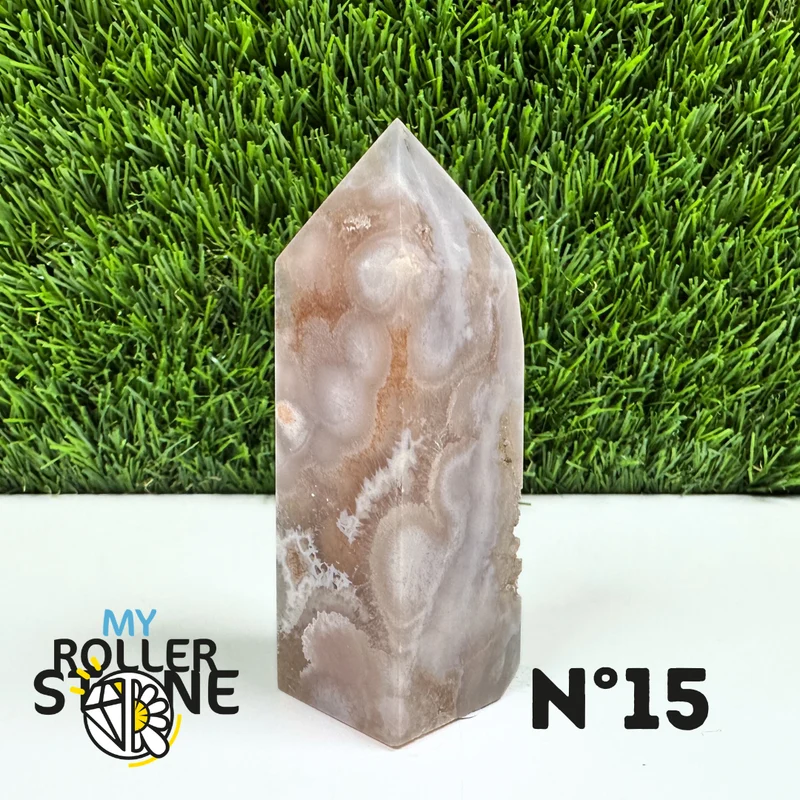 Piedra puntiaguda rectangular con flor de ágata