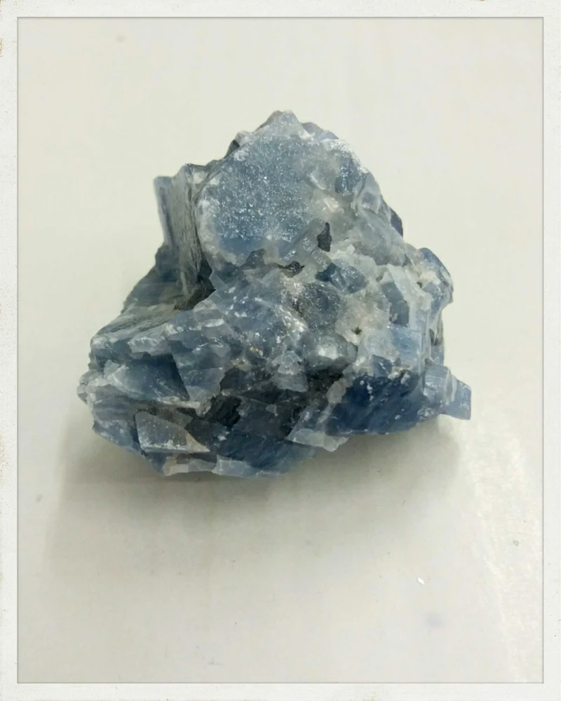 Calcita azul (en bruto)