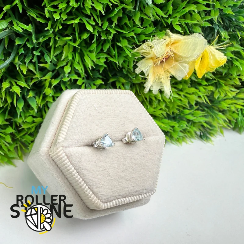 Pendientes de topacio azul en plata de ley 925