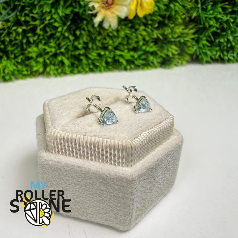 Pendientes de topacio azul en plata de ley 925