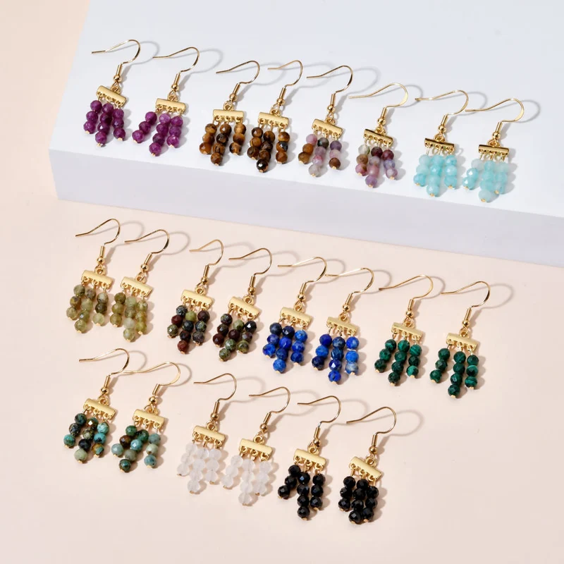 Pendientes bohemios con piedras naturales