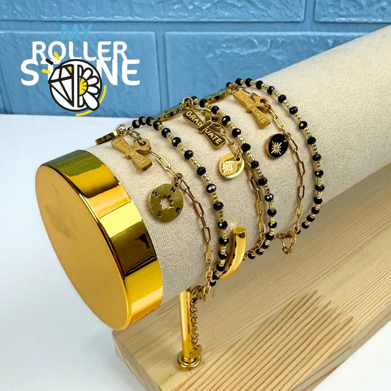 Pulsera bohemia de varias hebras con piedras naturales