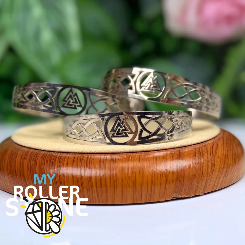 Pulsera de puño vikinga Valknut de plata