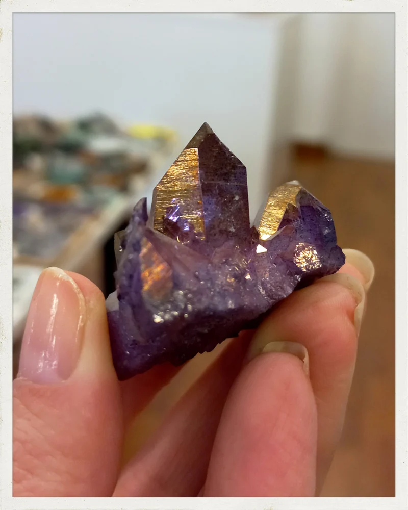 Drusa de cuarzo "Aura morado" (tratado) (EXCLUSIVO ONLINE)