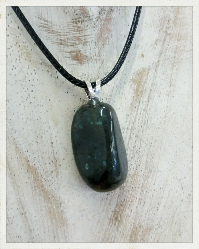 Colgante de galaxita y plata