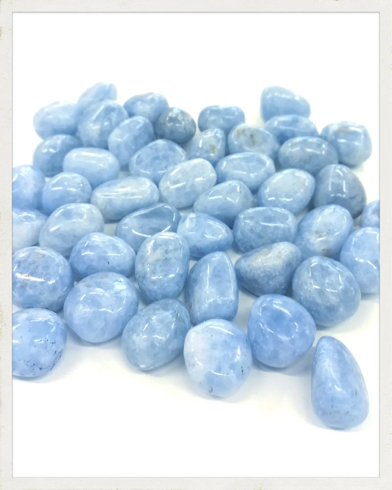 Rodado de calcita azul