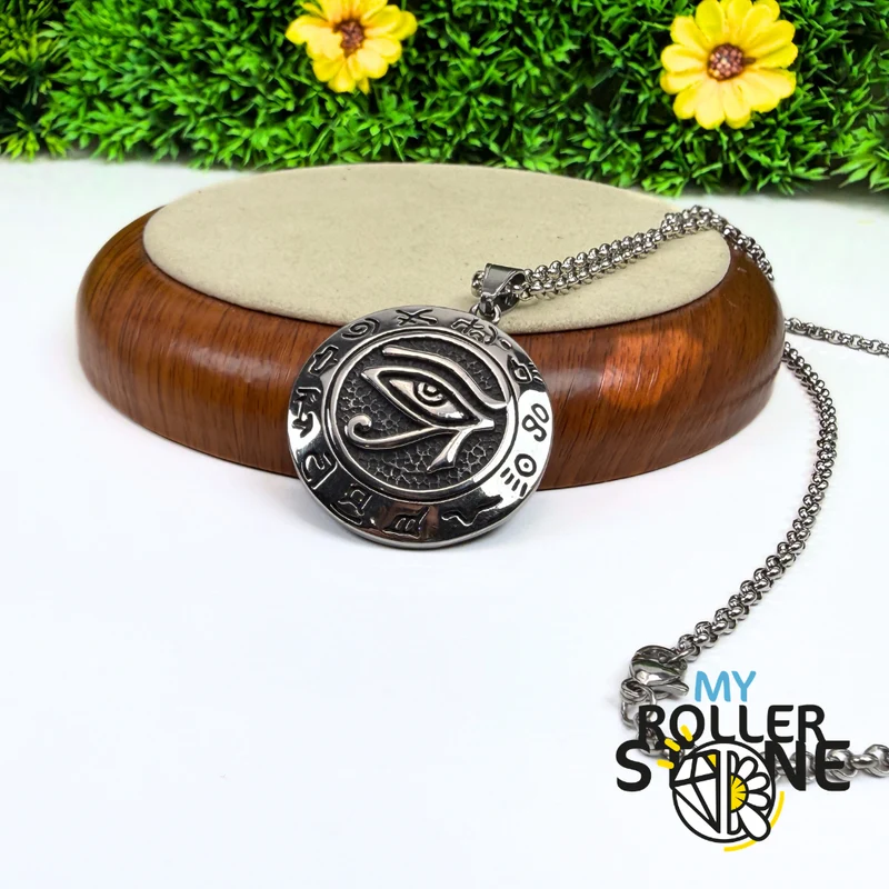 Collar con colgante del Ojo de Horus