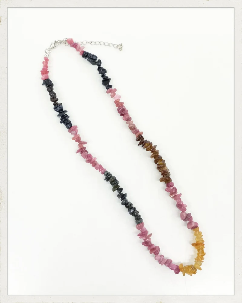 Collar de chips de turmalina multicolor (Calidad A)