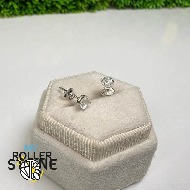 Pendientes de botón con petalita facetada en plata de ley 925 – SBC104-PTF
