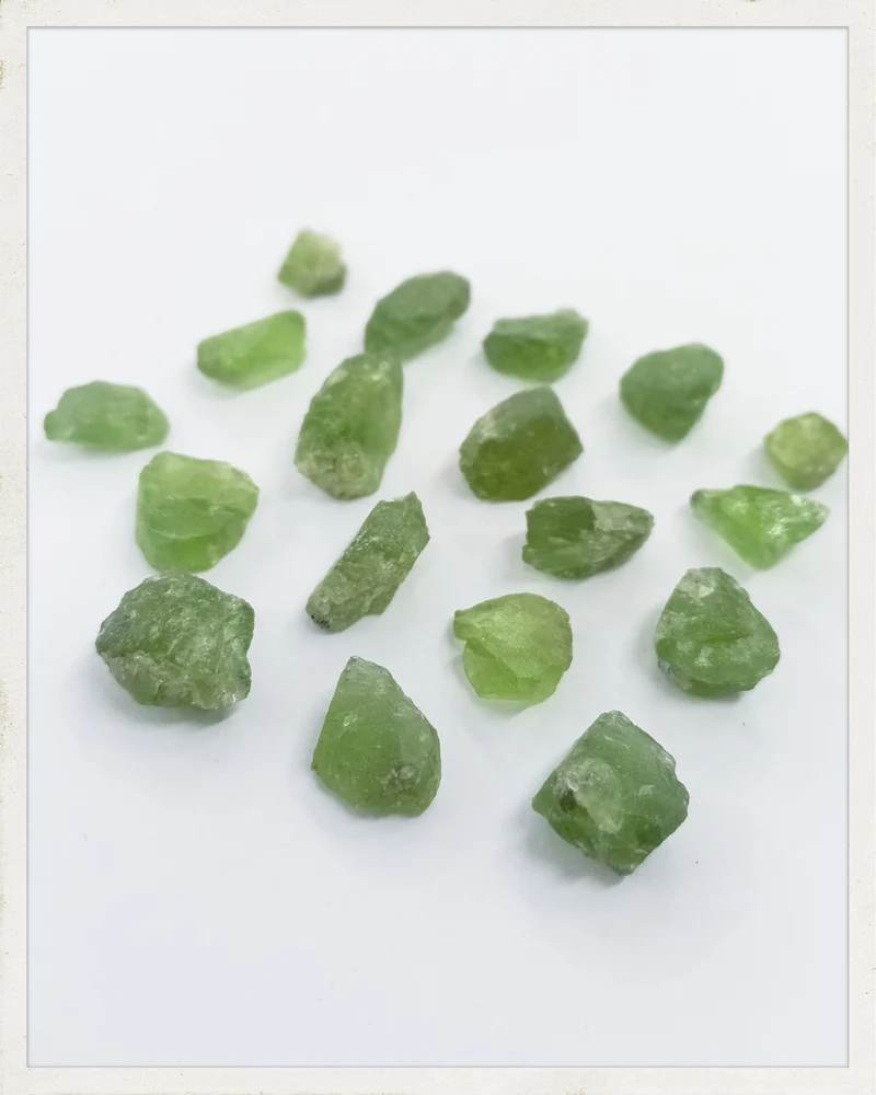 Peridoto en bruto mini