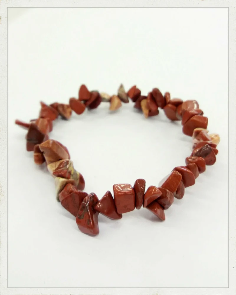 Pulsera de chips de jaspe rojo