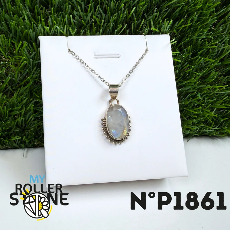 Colgante de piedra lunar en plata P1861
