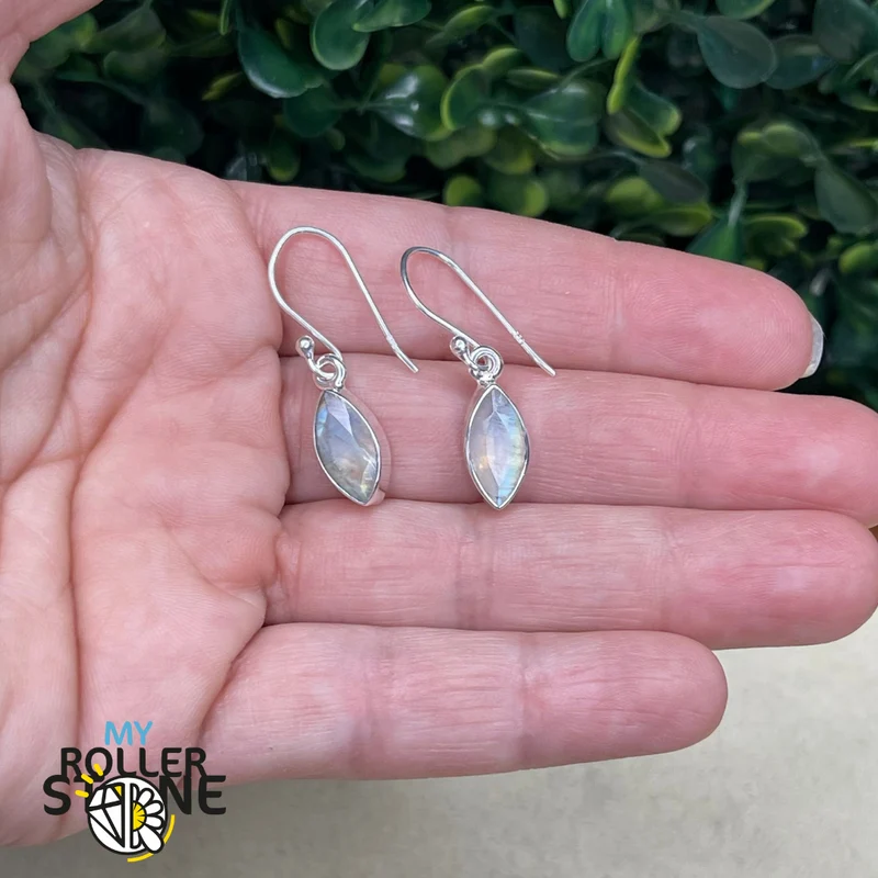Pendientes marquesa de piedra lunar arcoíris n.º 5