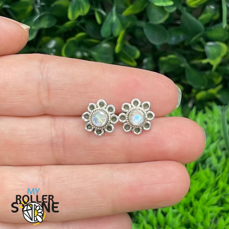 Pendientes de botón con flor de piedra lunar arcoíris n.º 19