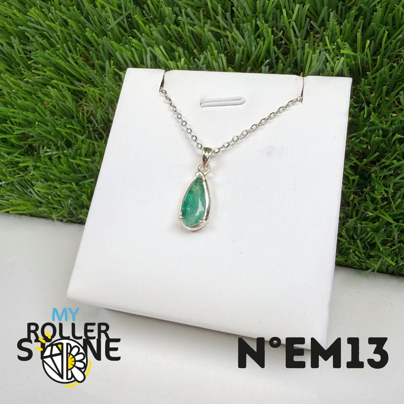 Colgante de esmeralda brasileña en plata de ley 925 #EM13