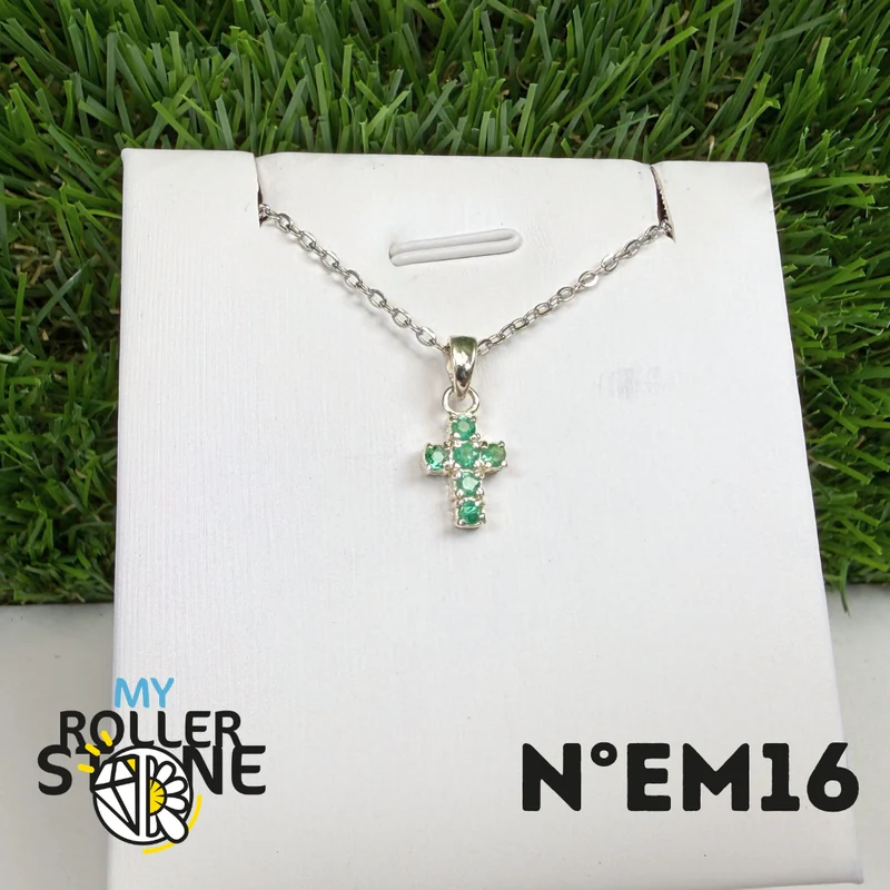 Colgante de esmeralda brasileña en plata de ley 925 #EM16