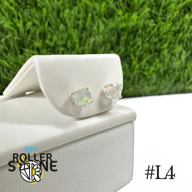 Pendientes redondos de ópalo etíope de 4 x 4 mm en plata de ley 925 #L4