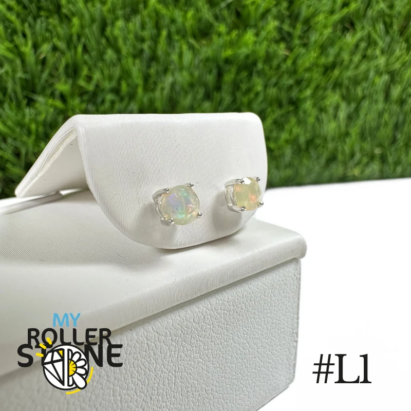 Pendientes redondos de ópalo etíope de 4 x 4 mm en plata de ley 925 #L1