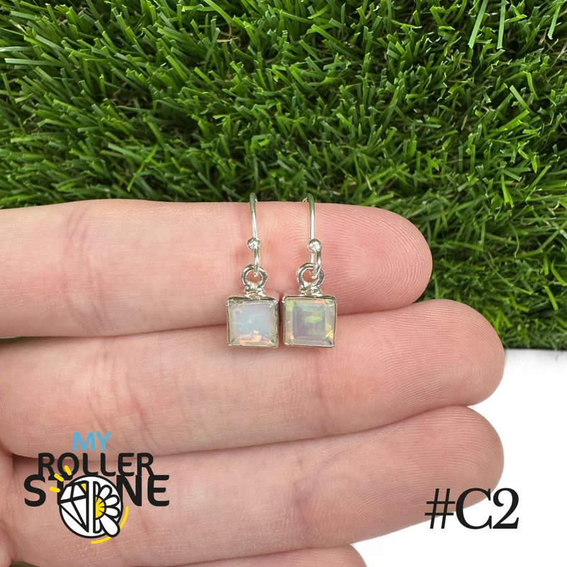 Pendientes cuadrados de ópalo etíope de 7 x 7 mm en plata de ley 925 #C2