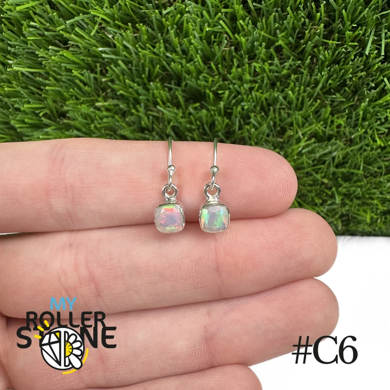 Pendientes cuadrados de ópalo etíope de 6 x 6 mm en plata de ley 925 #C6