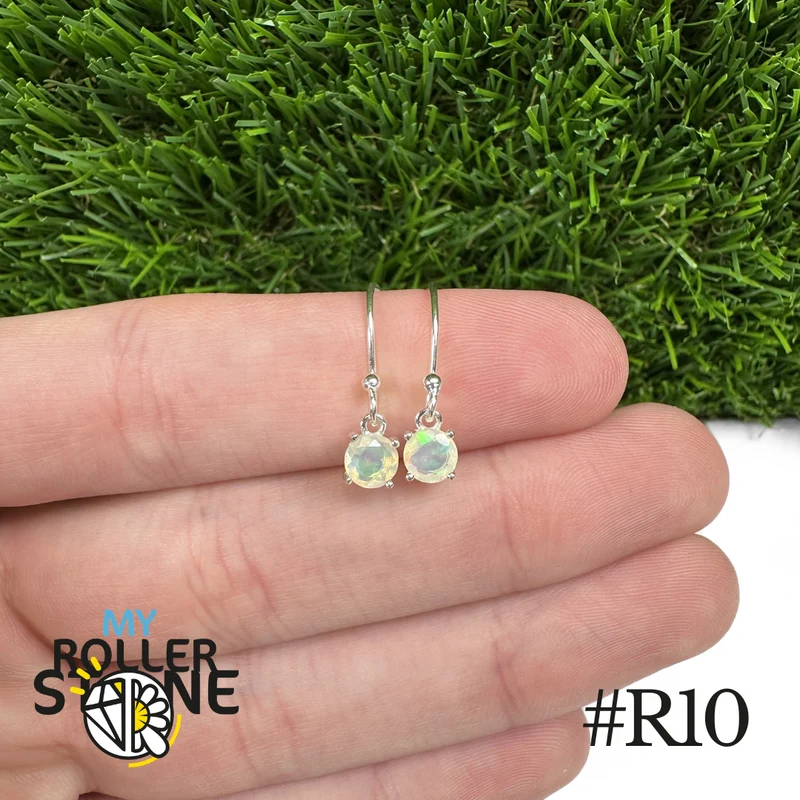 Pendientes redondos de ópalo etíope de 5 x 5 mm en plata de ley 925 #R10