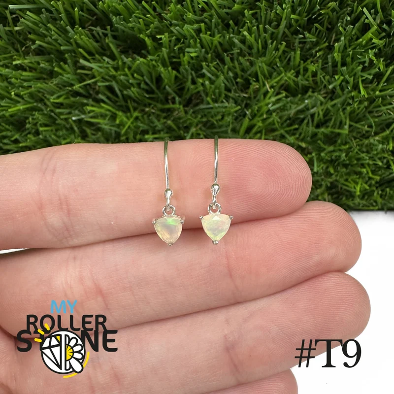 Pendientes de ópalo trillón etíope de 5 x 5 mm en plata de ley 925 #T9