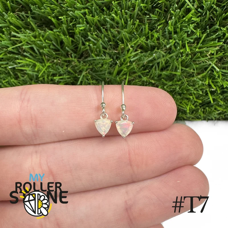 Pendientes de ópalo trillón etíope de 5 x 5 mm en plata de ley 925 #T7