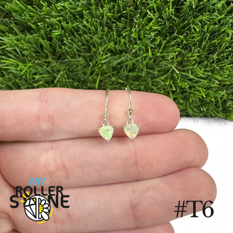 Pendientes de ópalo trillón etíope de 5 x 5 mm en plata de ley 925 #T6