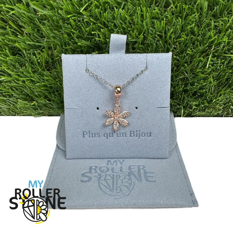 Juego de colgante de flor de latón con micropavé de circonitas cúbicas (3 colores)