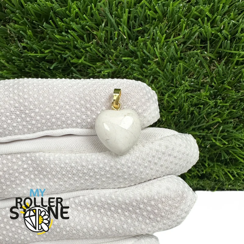 Colgante en forma de corazón con argolla de oro (8 variaciones)