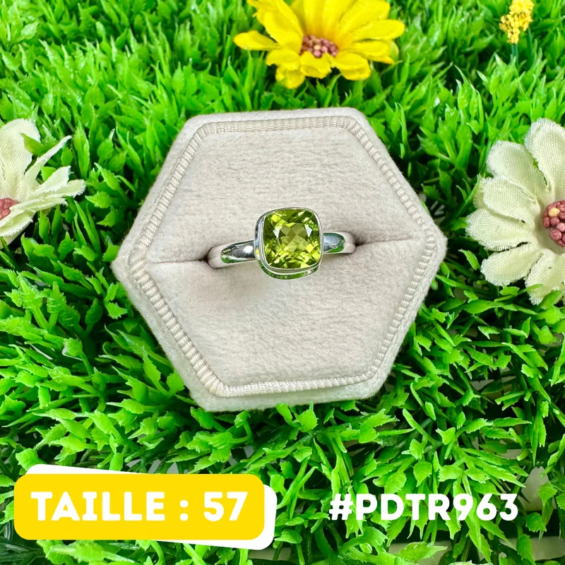 Anillo de peridoto facetado en plata de ley 925 #PDTR963