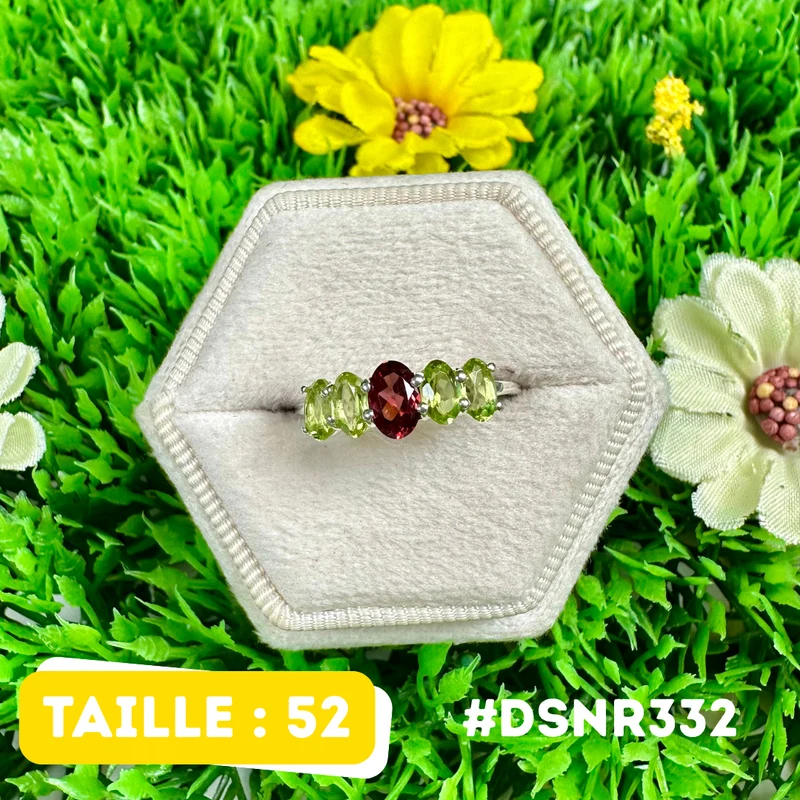Anillo con diseño de granate y peridoto en plata de ley 925 #DSNR332