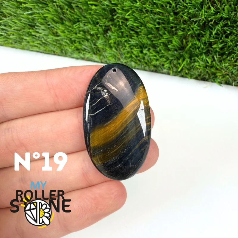 Colgante de ojo de halcón perforado 5A