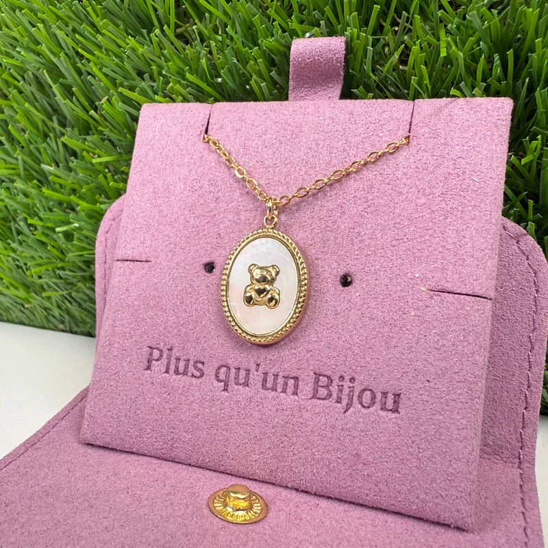 Colgante de osito de peluche y nácar