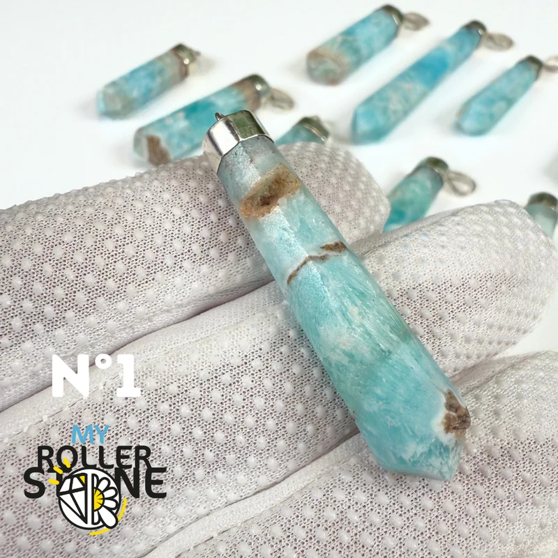 Colgante de aragonita azul y plata