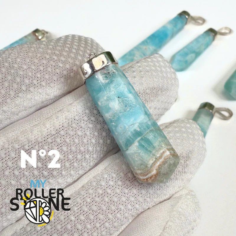 Colgante de aragonita azul y plata