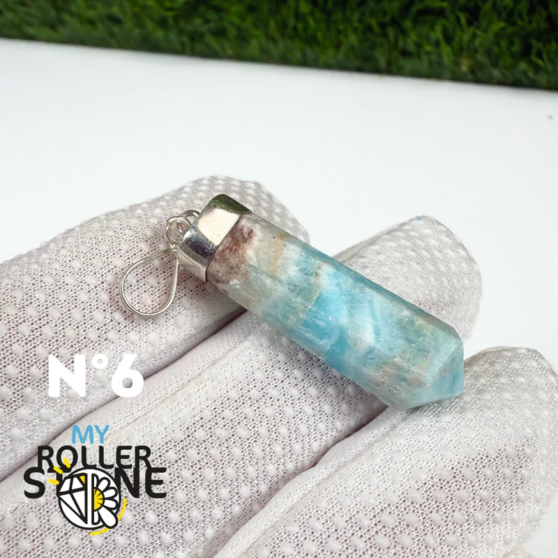 Colgante de aragonita azul y plata
